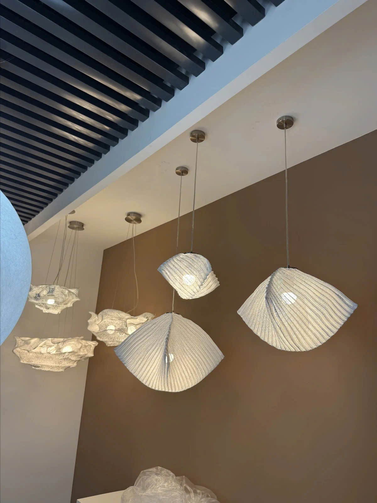 ĐC26093 Đèn Thả Ánh Kim Gợn Sóng 1.jpg